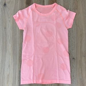 Lululemon athletica peach colored top